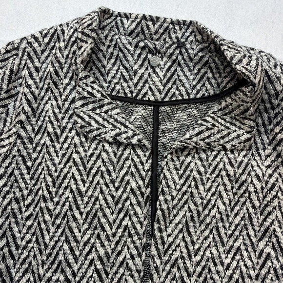 BKE Black And White Women's Herringbone Blazer Size Large - Picture 9 of 12